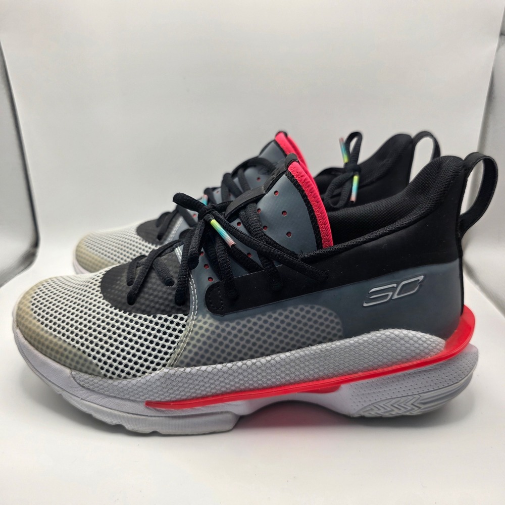 Under Armour Curry 7 Kids Basketball Shoes Black Grey Red 3022113-100 Size 6.5Y